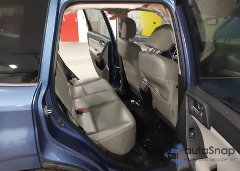 2015 Subaru Forester 2.5I Limited z USA, uszkodzony, nr VIN JF2SJAHC7FH494282